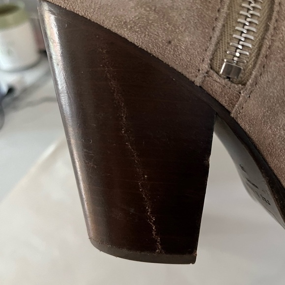 Rag & Bone Margot Suede Ankle Boots Beige Womens size Euro 38 US 7.5 Western - Picture 12 of 12